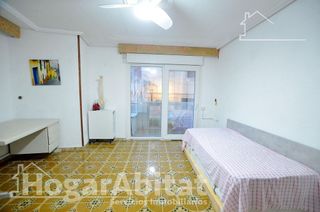 Piso en venta en Centro en Alicante