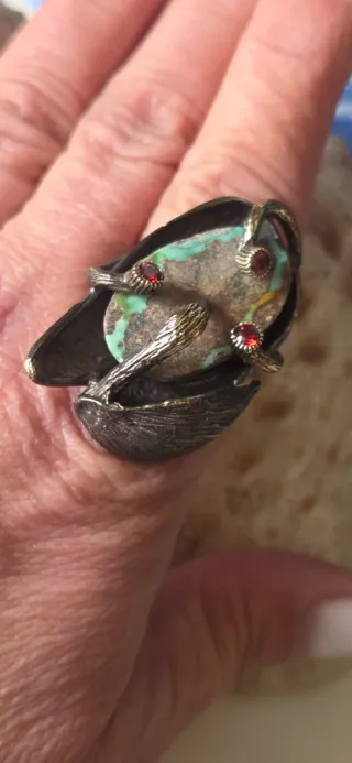 Anillo escultórico de plata y bronce