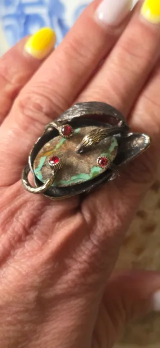 Anillo escultórico de plata y bronce