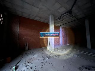 Local comercial en venta en Novelda