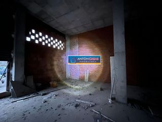 Local comercial en venta en Novelda