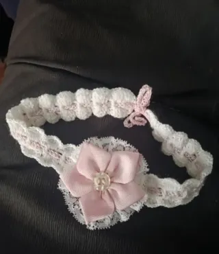 Diadema artesanal hecha a mano