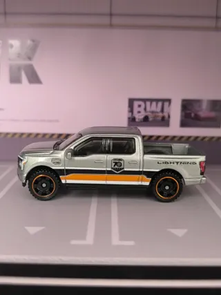 Matchbox Ford F-150 Lightning 70 Aniversario