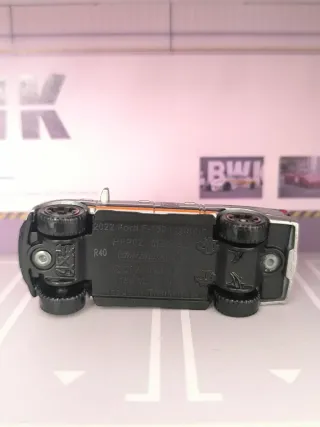 Matchbox Ford F-150 Lightning 70 Aniversario