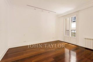 Piso en alquiler en Recoletos en Madrid