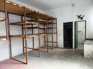 Local comercial en alquiler en Comillas en Madrid