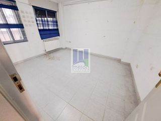 Piso en venta en Plaza España - Villa Pilar - Reyes Católicos - Vadillos en Burgos