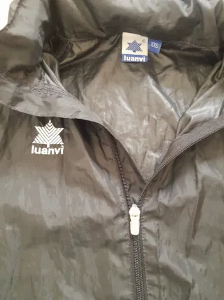 Chubasquero Luanvi Negro XXS