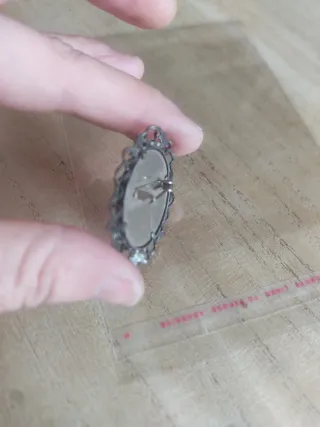 Spilla antica ballerina madreperla