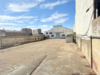 Nave industrial en venta en La Chantría - La Lastra en León