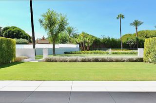 Casa pareada en alquiler en Nueva Andalucía centro en Marbella