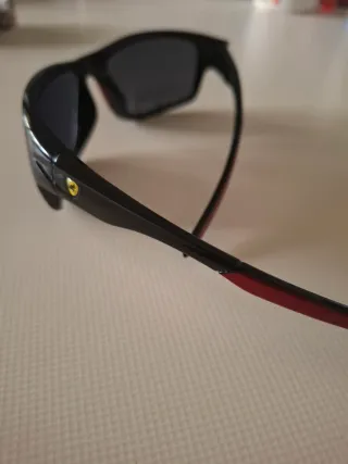 Gafas de sol Ferrari