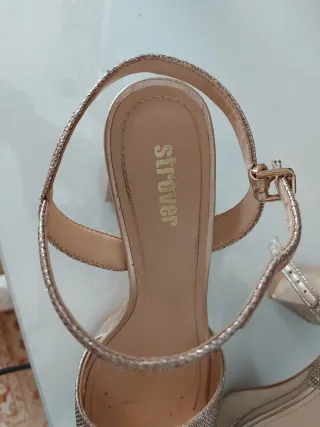 Sandalias plataforma dorado suave