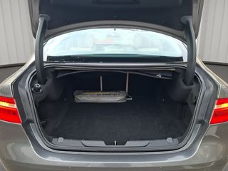 Jaguar XE AJ200D Diesel Auto RWD XE Prestige 132 kW (180 CV)