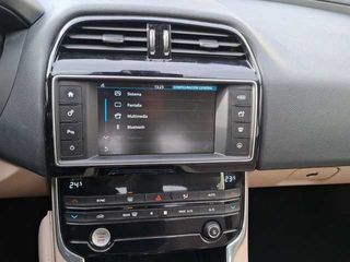 Jaguar XE AJ200D Diesel Auto RWD XE Prestige 132 kW (180 CV)