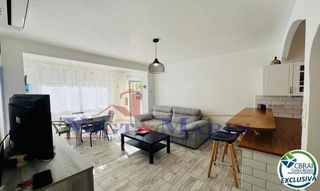 Piso en venta en Salatar en Roses