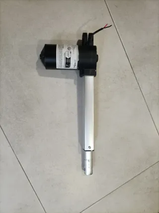Actuador lineal eléctrico