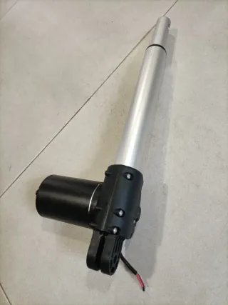 Actuador lineal eléctrico