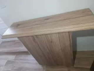 Consola de entrada nueva madera