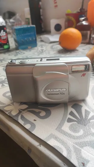 Olympus Superzoom 70G Plata