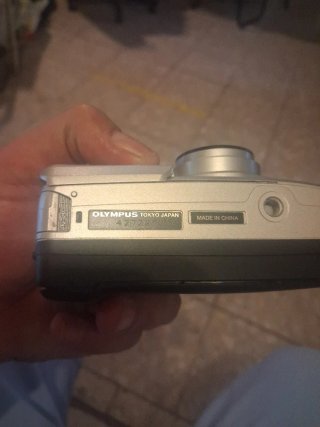 Olympus Superzoom 70G Plata