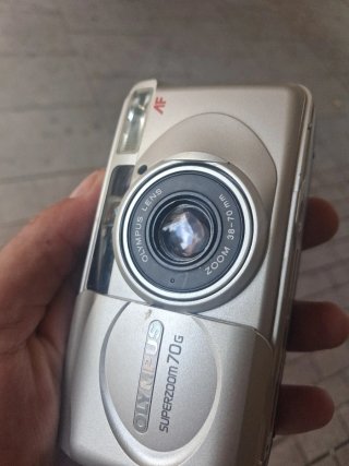 Olympus Superzoom 70G Plata