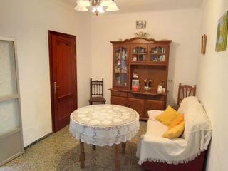 Casa pareada en venta en Ubrique