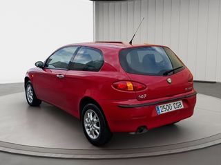 Alfa Romeo 147 1.6 TS Distinctive 77 kW (105 CV)