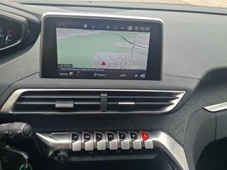 Peugeot 5008 PureTech 130 S&S Allure 96 kW (130 CV)
