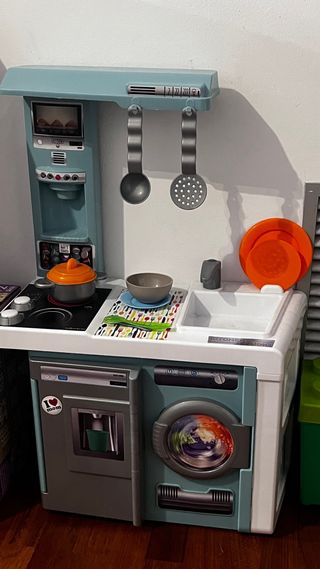 Cocinita de plástico para niños