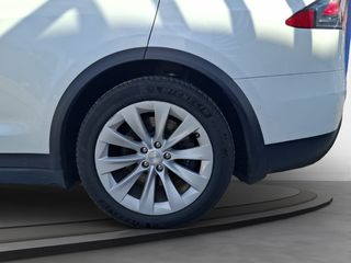 Tesla Model X Gran Autonomía Plus 4WD 413 kW (562 CV)