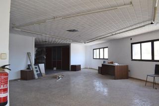 Nave industrial en alquiler en El Forn d´Alcedo en Valencia