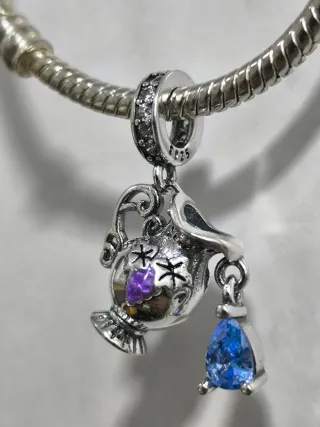 Charm Jarra Azul y Morado