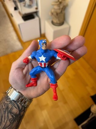 Muñeco juguete Capitán América