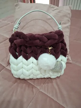 Borsa fatta a mano nera