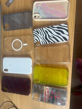 Custodie per iPhone XR (varie)