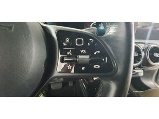 Mercedes-Benz Clase A 180 100 kW (136 CV)