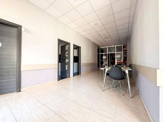 Local comercial en alquiler en Centro en Alcanar