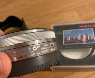 Sony 16mm 2.8 Obiettivo + Filtro UV + Paraluce