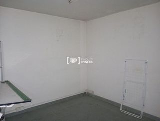 Local comercial en alquiler en Príncep de Viana - Clot -Xalets Humbert Torres en Lleida