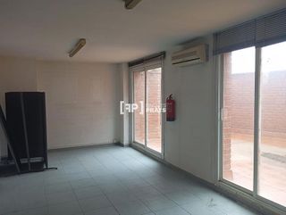 Local comercial en alquiler en Príncep de Viana - Clot -Xalets Humbert Torres en Lleida