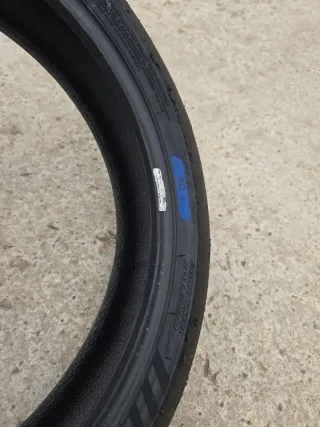 Pirelli Supercorsa v4