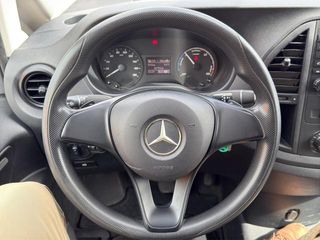 Mercedes-Benz Vito Combi 111 e-Vito Tourer largo 85 kW (116 CV)