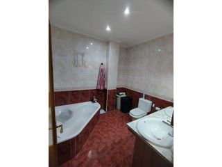 Chalet en venta en Hellín