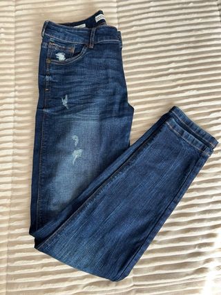 Pack 2 pantalones Bershka T38 – Vaquero + Verde