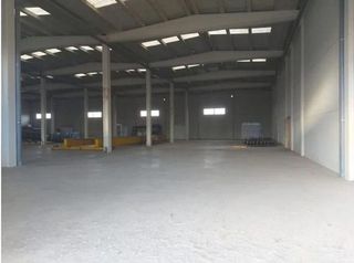Nave industrial en alquiler en Silla