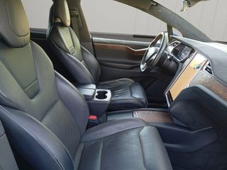 Tesla Model X 90D 4WD 386 kW (525 CV)