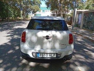 MINI MINI Countryman One D 66 kW (90 CV)