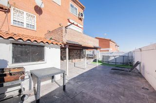 Casa pareada en venta en Yeles