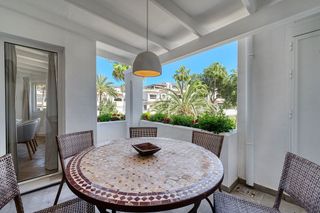 Ático en alquiler en Elviria en Marbella